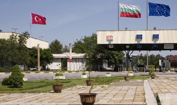 تركيا وبلغاريا تتبادلان طرد الدبلوماسيين