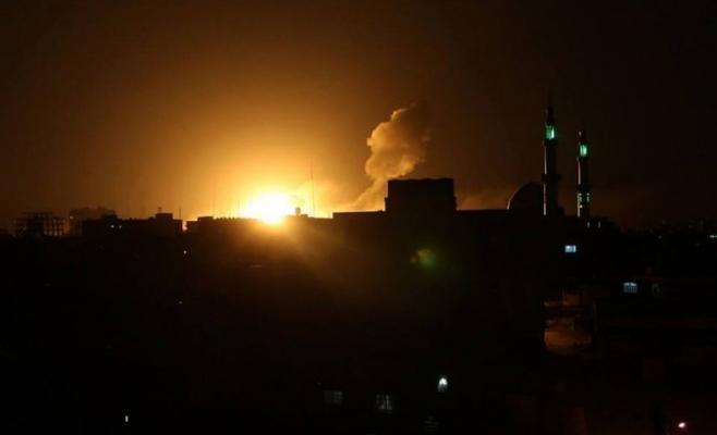 إصابة فلسطينيين بقصف جوي ومدفعي إسرائيلي
