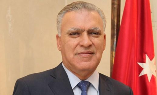 وزير البيئة يحاضر في كلية الدفاع