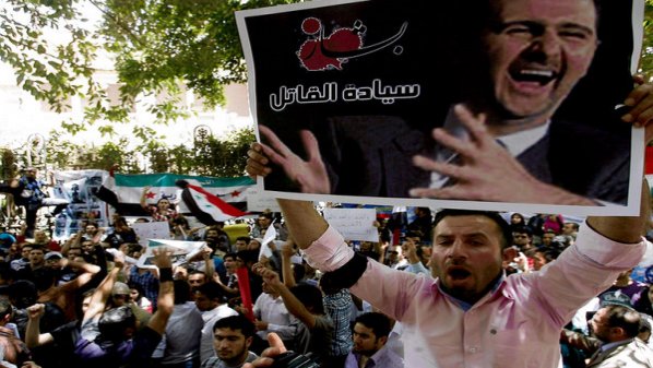 النظام يفقد أنصاره.. انقلاب علوي ضد