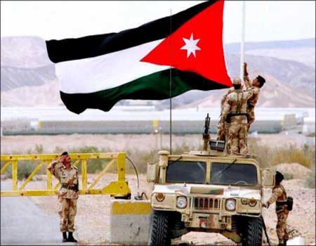 (حرس الحدود) تستقبل 144 لاجئا سوريا