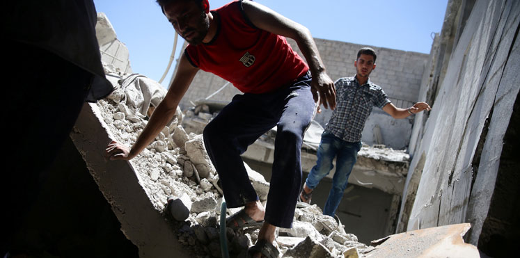 أزقة الموت في حلب.. ممرات إنسانية