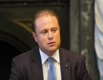 رئيس الوزراء المالطي يصل عمان الاثنين