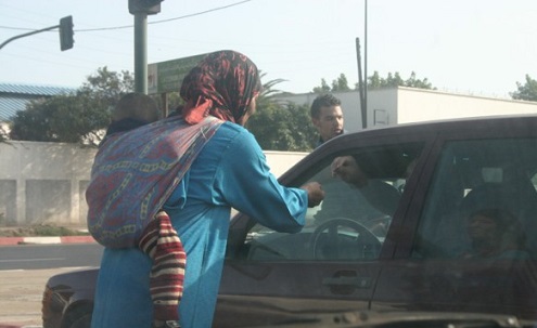 ضبط 3869 متسولا منهم 332 غير