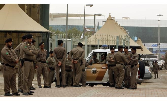 السعودية.. مقتل رجلي أمن برصاص مسلحين