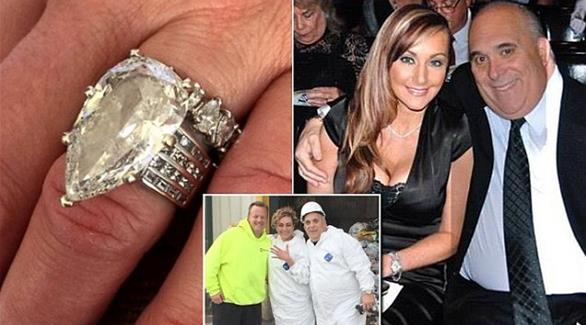 رجل ألقى خاتم ألماس بقيمة 400