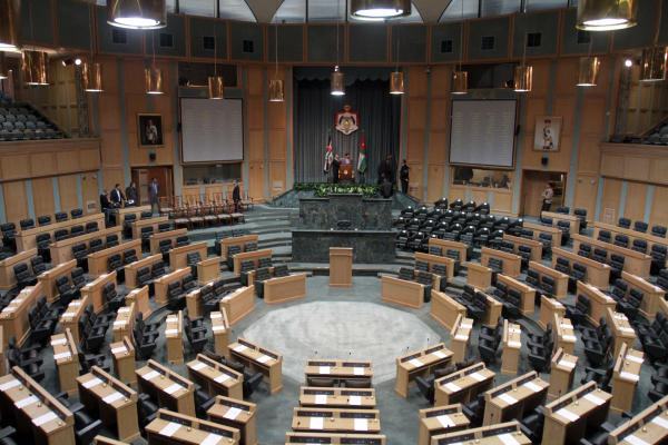 الى متى تهرب النواب من جلساتهم؟