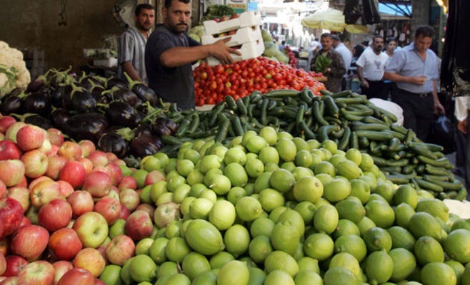 أسعار الخضار والفواكه بالسوق المركزي اليوم