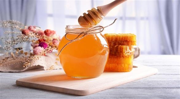 6 أقنعة عسل طبيعية لجميع أنواع