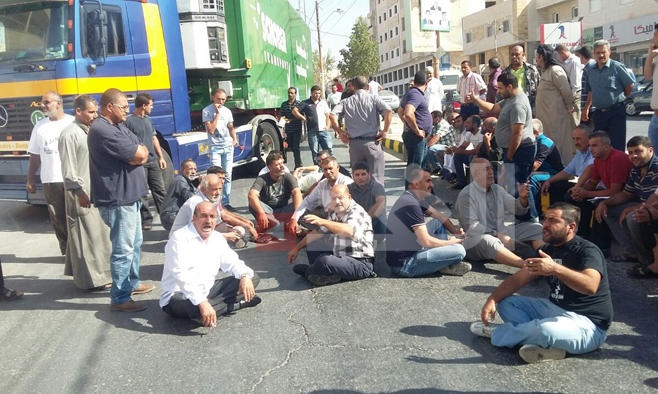 إغلاق شارع رئيس في الرمثا احتجاجا