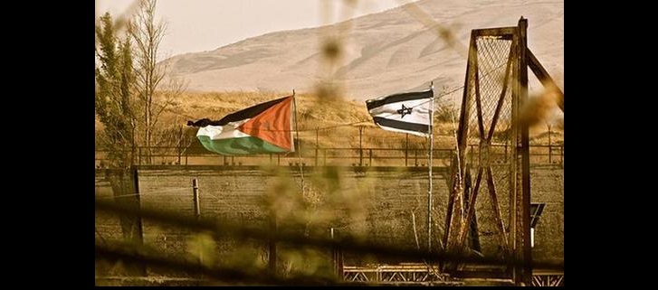 (إسرائيل) ترفض دخول 65 بريطانيا عبر