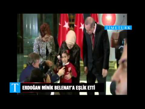 فيديو.. ﻿أردوغان يغني مع أطفال (معاقين)