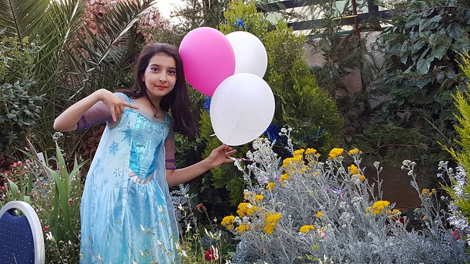 (إخليف الطراونه) يحتفي بعيد ميلاد ابنته