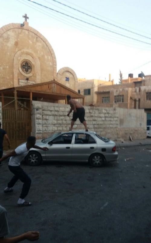 الزرقاء: مشاجرة بـ( السيوف ) والاسلحة