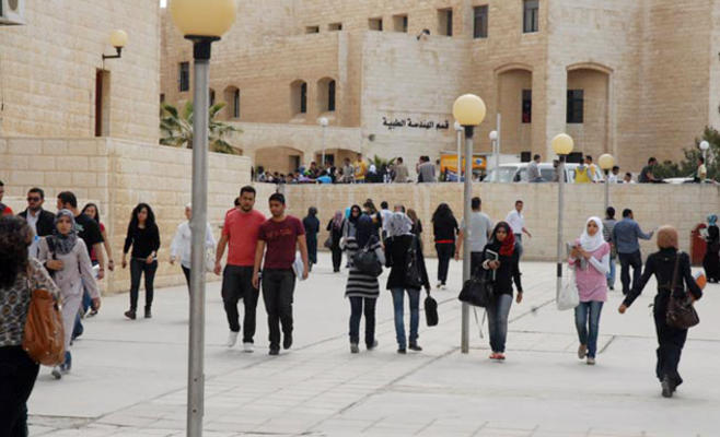 تقرير: معظم الشباب الأردني على مقاعد
