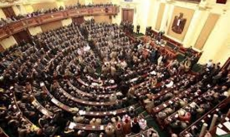 8 مواقف تحول مجلس النواب لمسرح