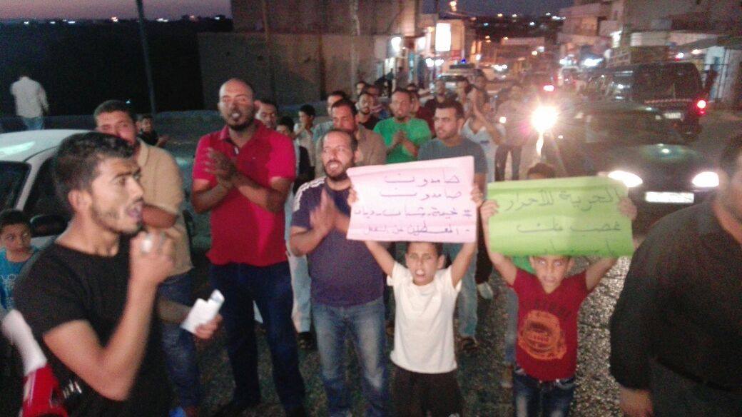 ذيبان.. استمرار الاحتجاجات حتى الافراج عن