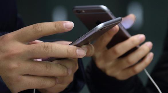 آبل تعمل على جهاز آي فون