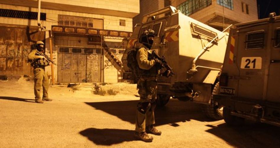 الاحتلال يشن حملة مداهمات بالضفة ويعتقل