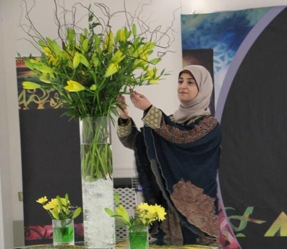 فنانة سورية تتبرع بـ 32 لوحة