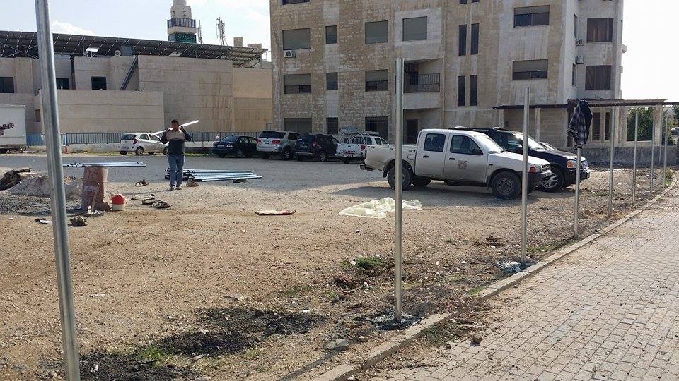 تسييج ساحة الكالوتي في محيط سفارة