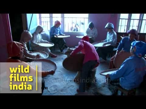 بالفيديو.. أكبر عائلة في العالم: 39