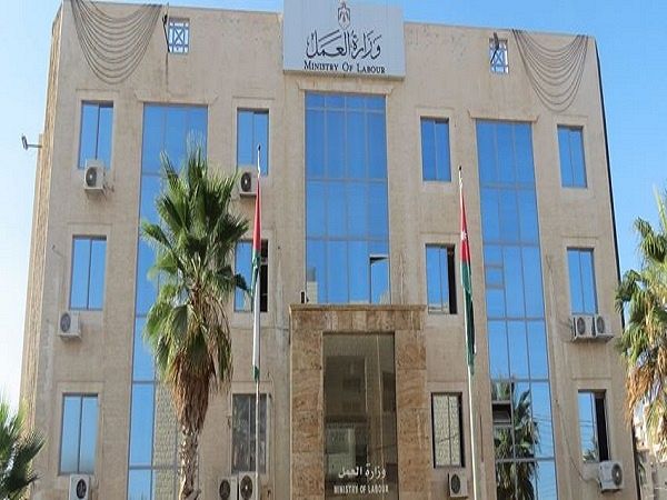 جولات تفتيشية للعمل والضمان على الشركات