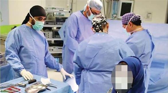 مكة: مسؤولة تلتقط سيلفي أثناء عملية