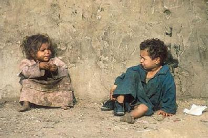 إنهم يولدون عراة دائما