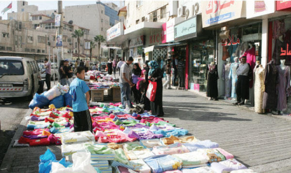 حملة لإزالة البسطات بالأغوار الشمالية