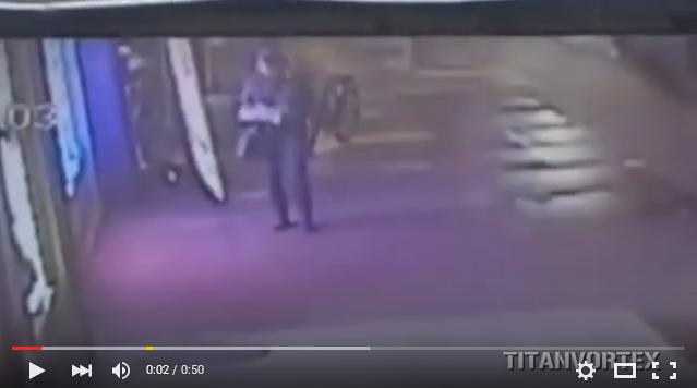 رهيبة ردة فعل هذه المرأة على