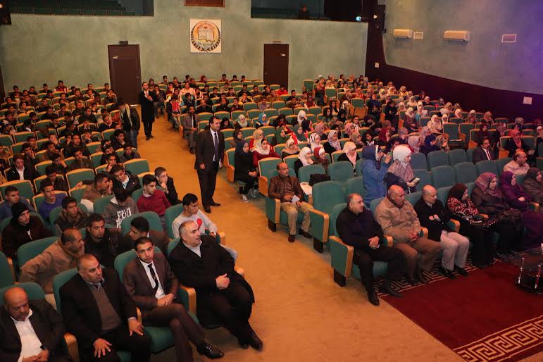 المسابقة الوطنية للمناظرات لطلاب المدارس