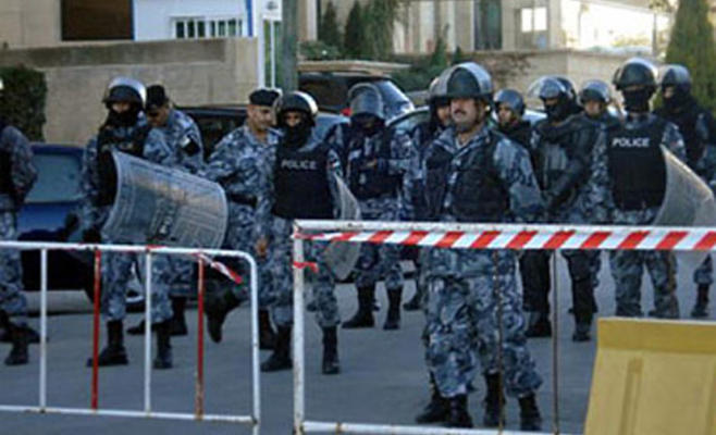 إحراق منزل ومركبتين بمشاجرة واسعة في