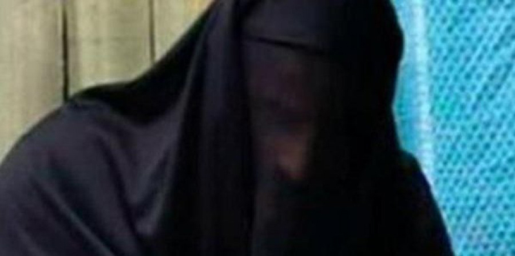 بالصور.. الشابان المتنكران بزي نسائي بالبريدة