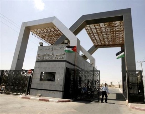 مصر تفتح معبر رفح لليوم الرابع