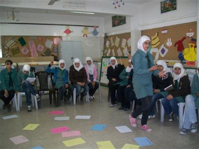 مدرسة أروى الثانوية بالكرك تنتج ملابس