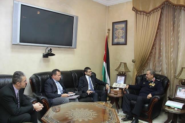 المدير العام للدفاع المدني يلتقي السفير