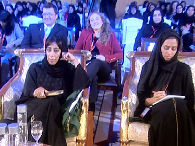 النساء ينافسن الرجال في نادي المليارديرات..