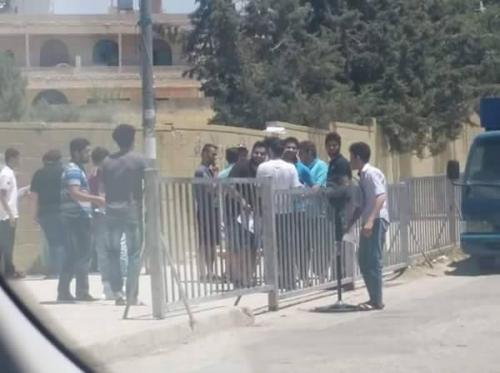 عمان: طالب توجيهي يصطحب ( مروحة