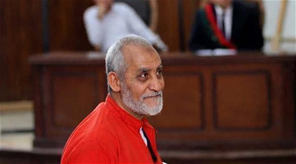 مصر: الرد بطلب مرشد الإخوان بتنحي