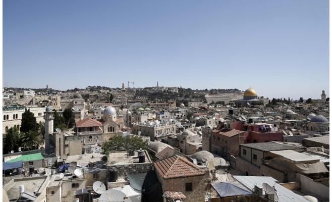 الاستيطان يهدد باقتلاع 300 عائلة فلسطينية