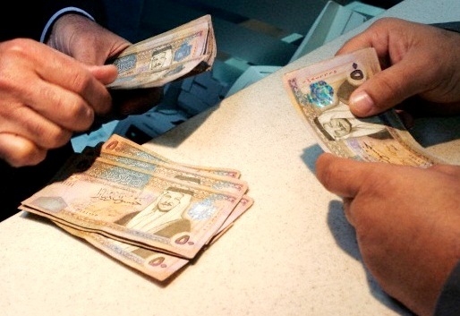 صرف مستحقات العاملين بالتعليم الإضافي الاربعاء