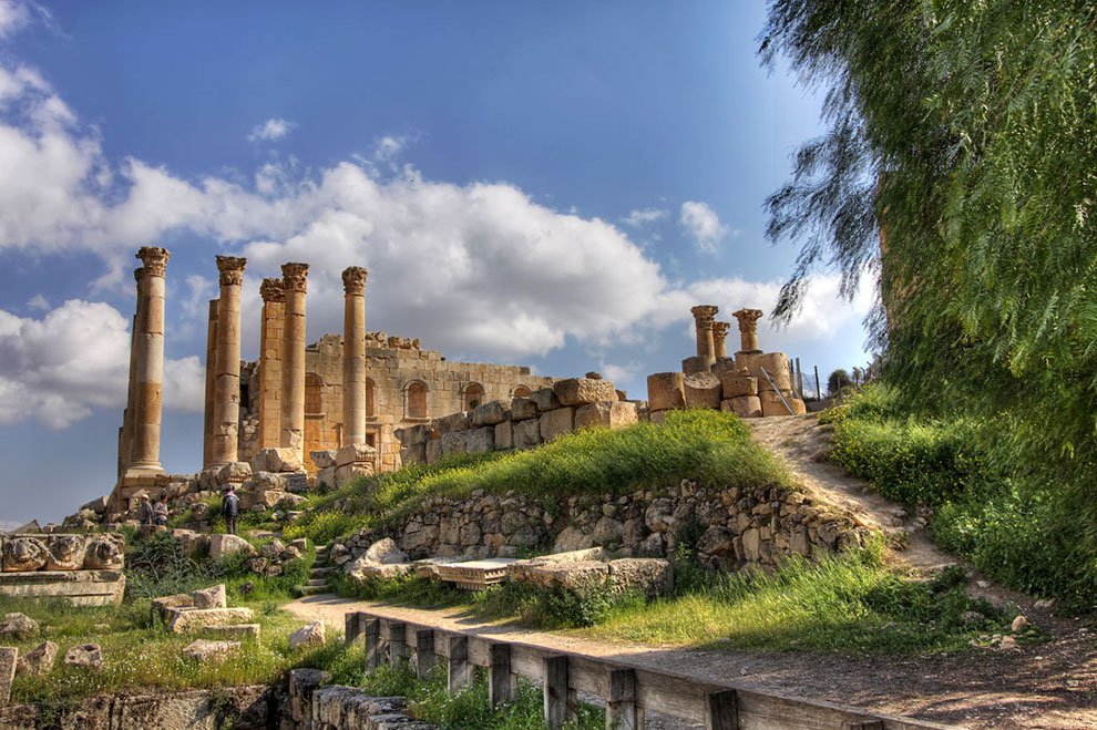 أجواء مشمسة