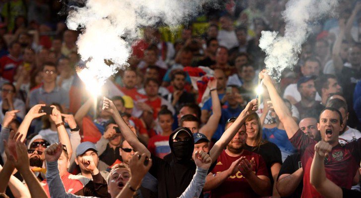 الشرطة الفرنسية تعتقل 43 مشجعا روسيا