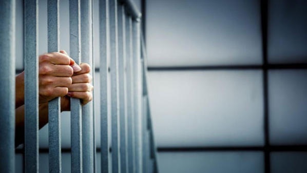 ضبط محتال توارى عن الأنظار 12