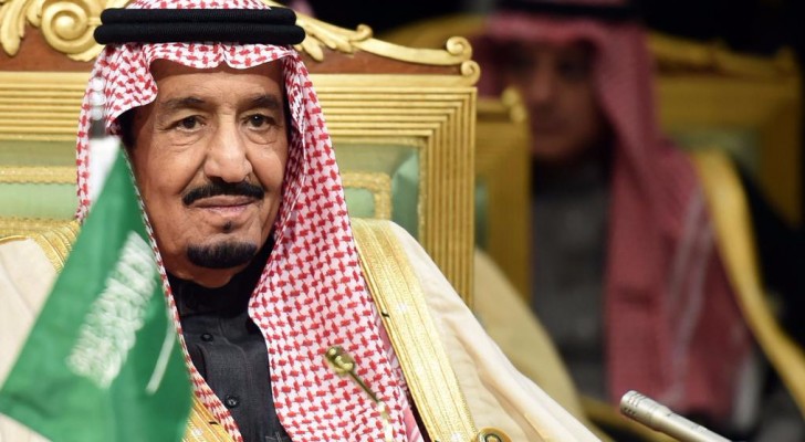 الملك سلمان: عازمون على ضرب المتطرفين