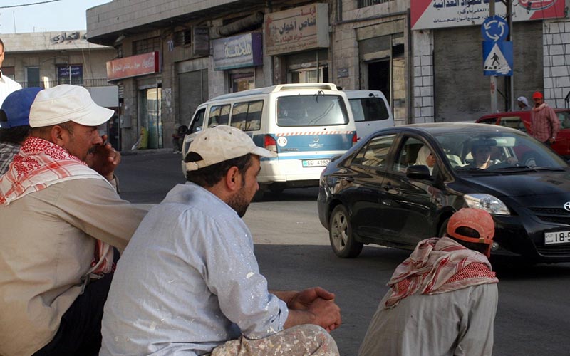 العمل: 19 مهنة مغلقة أمام العمالة