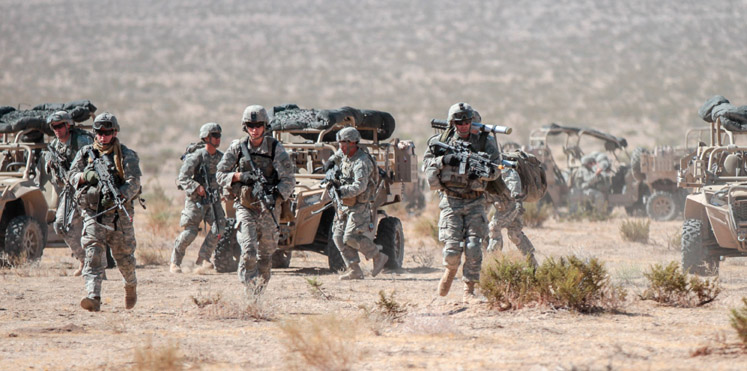 بالفيديو والصور.. كيف يستولي الجيش الأمريكي